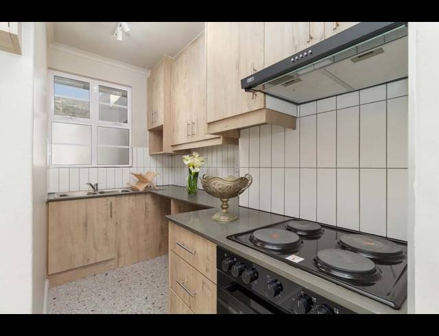 2 BEDROOM PROPERTY TO RENT IN ZONNEBLOEM